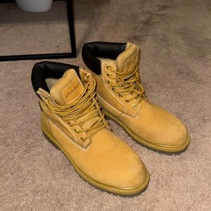 Eddie Bauer boots
